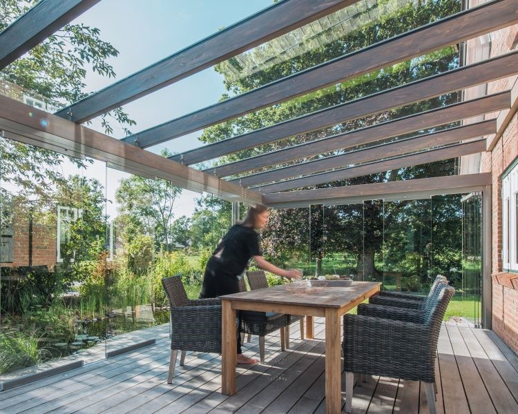 Üvegezett alumínium pergola, Solarlux Aura