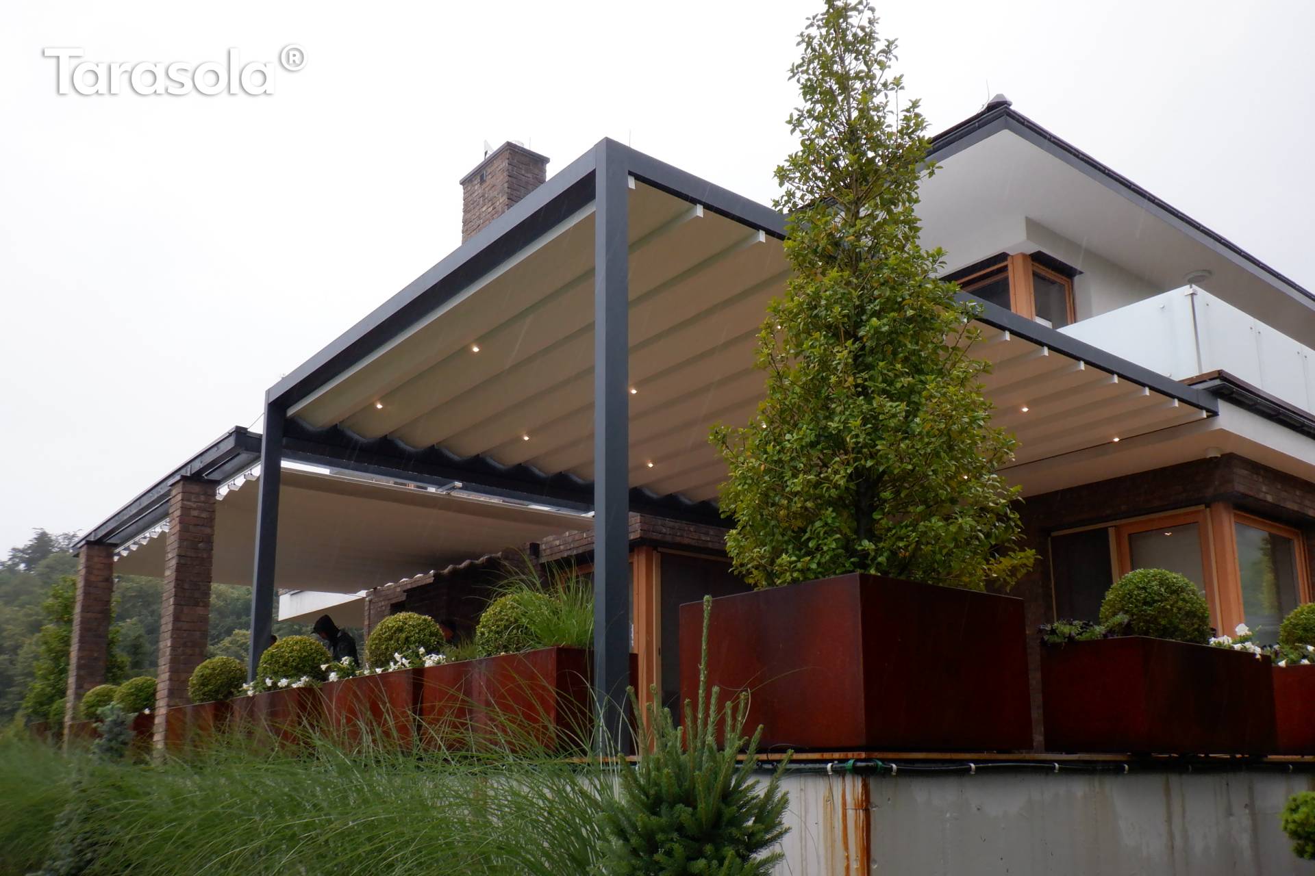 Tarasola Flat modern pergola