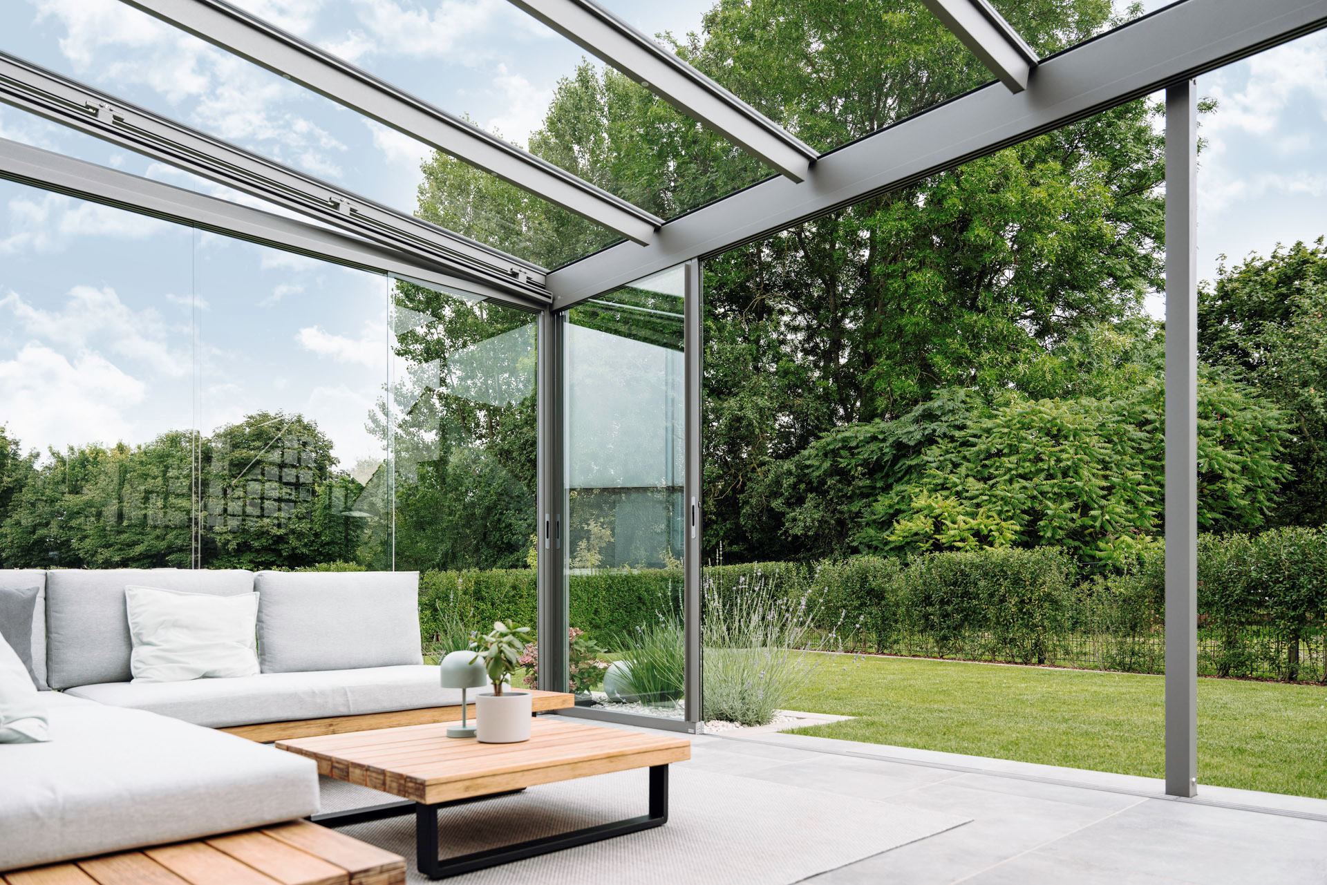 Solarlux Alerio üvegterasz SL20 oldalüvegezéssel