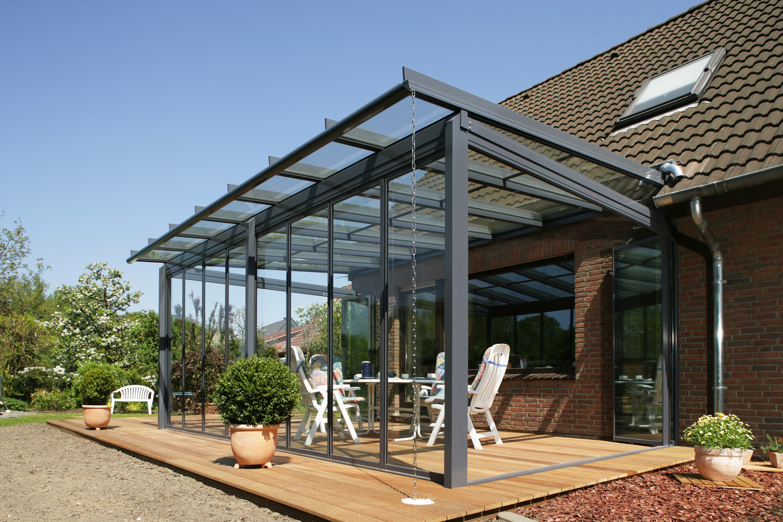 Solarlux Atrium üvegterasz visszafelé lejtetett tetővel