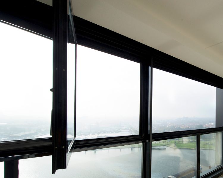 Solarlux Ecoline és Highline ablakok és ajtók a rendszerazonos megjelenésért