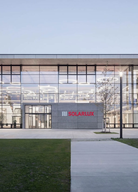 Solarlux télikert gyártó campus épülete Németországban